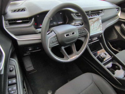 2025 Jeep Grand Cherokee Laredo X
