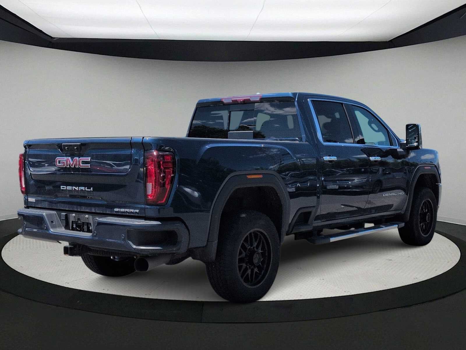 2023 GMC Sierra 2500HD Denali