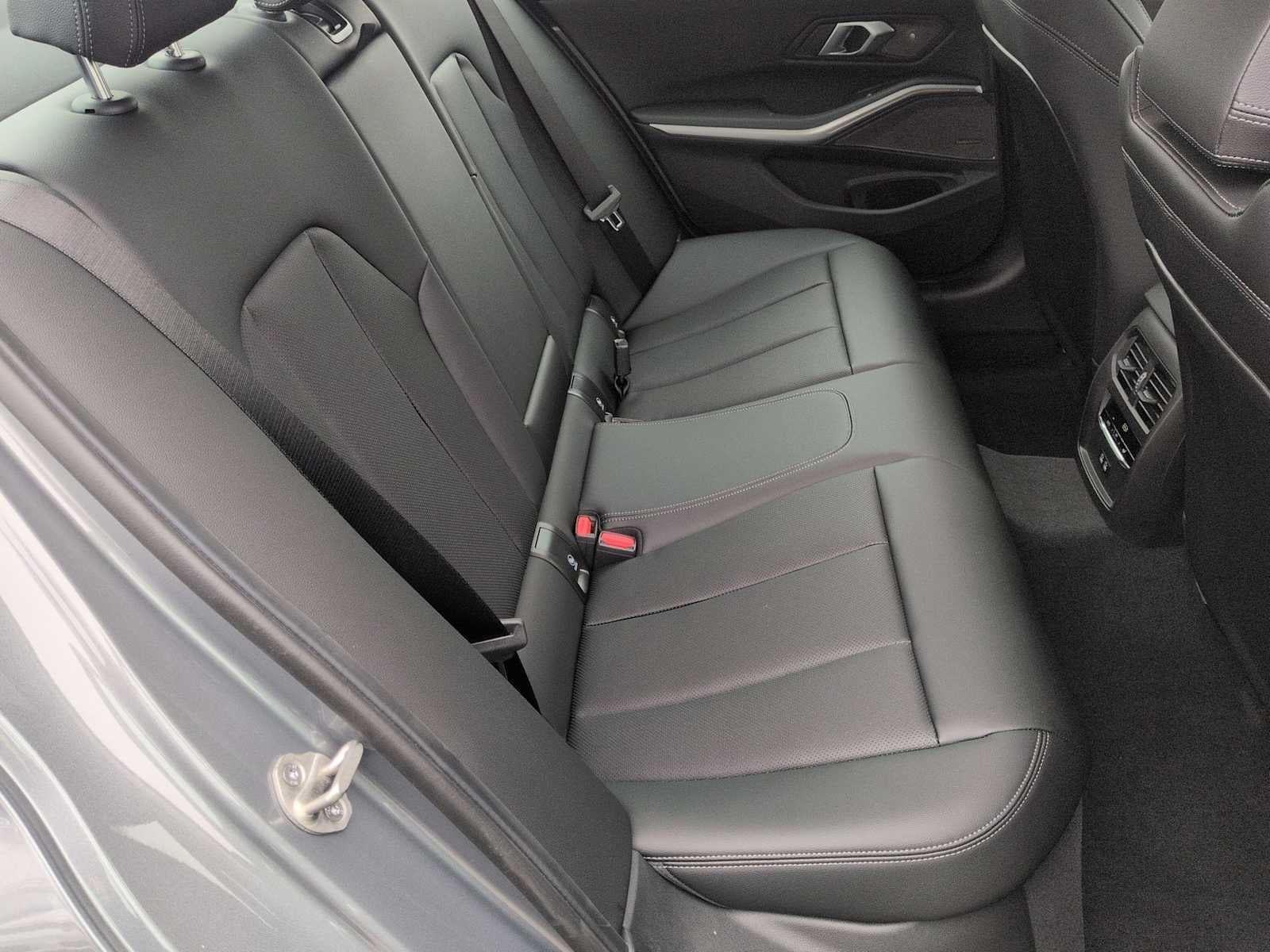 2026 BMW 3 Series 330i NA xDrive