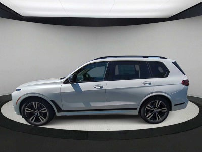 2026 BMW X7 M60i M60i