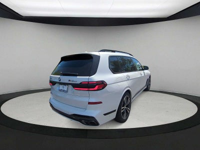 2026 BMW X7 M60i M60i