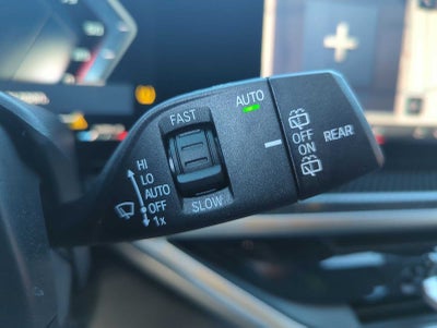 2025 BMW X5 M60i M60i