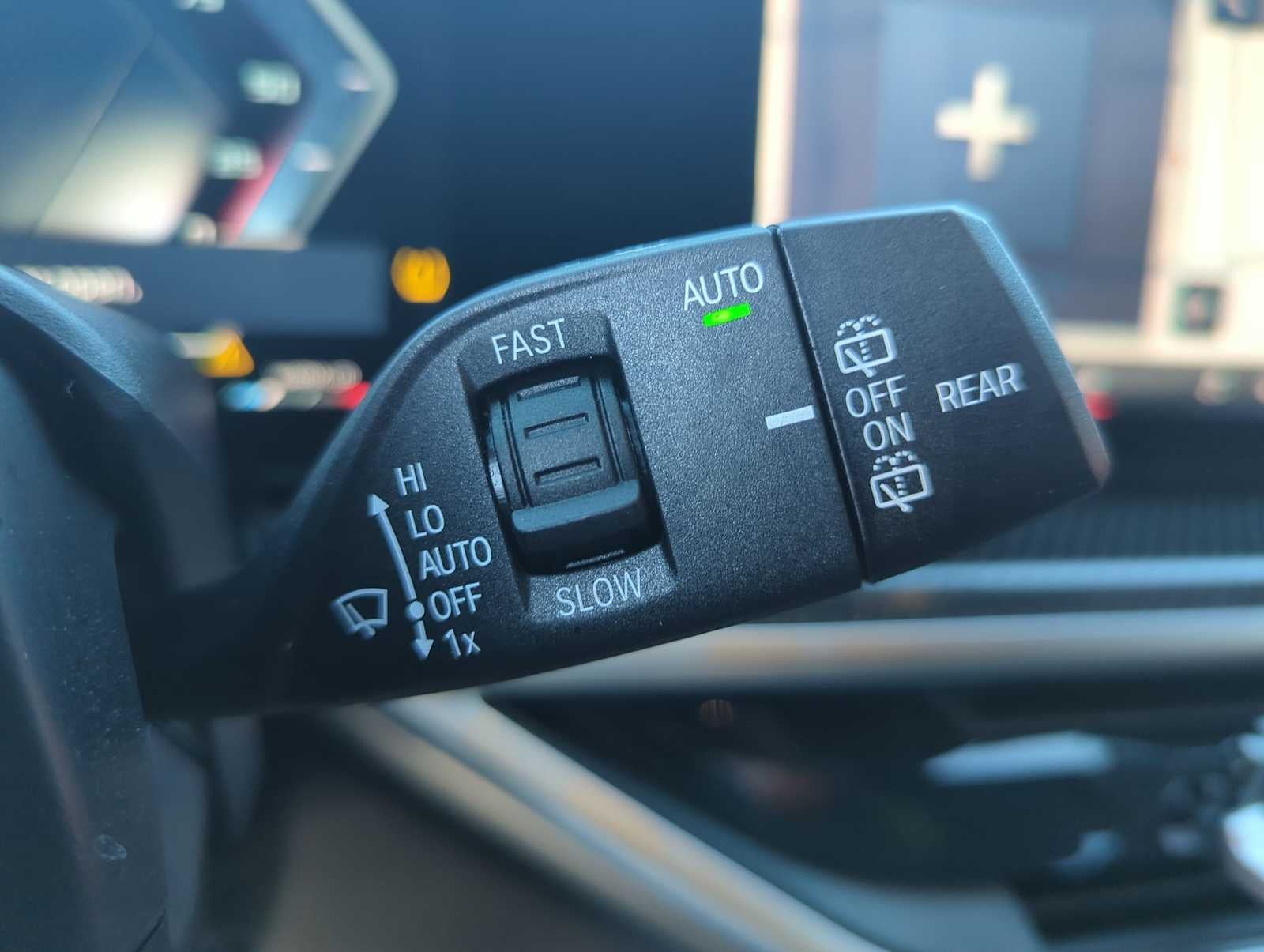 2025 BMW X5 M60i M60i