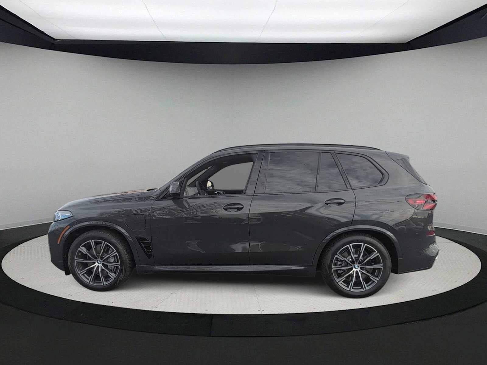 2026 BMW X5 xDrive50e xDrive50e
