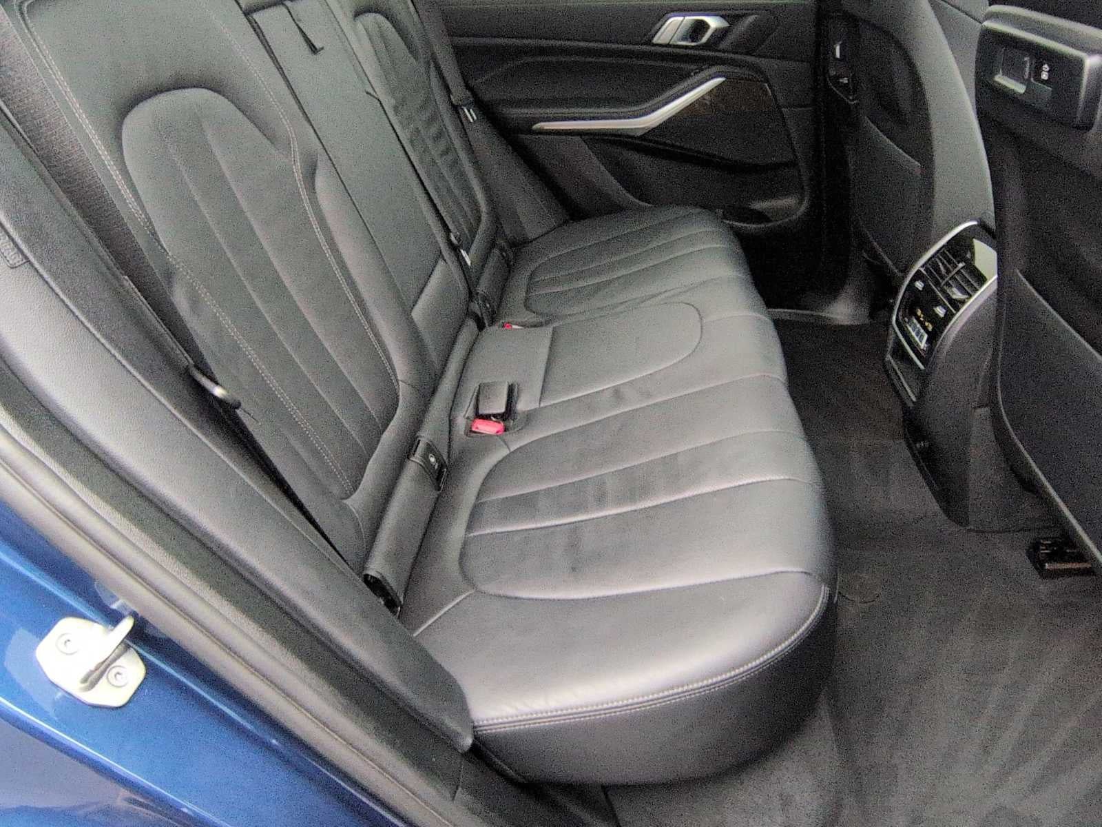 2022 BMW X5 xDrive40i xDrive40i