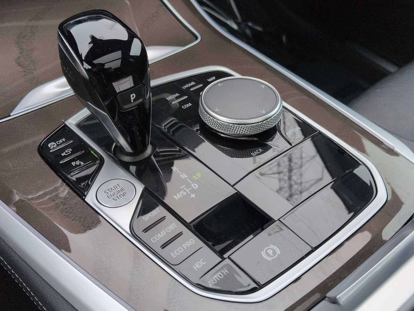 2022 BMW X5 xDrive40i xDrive40i