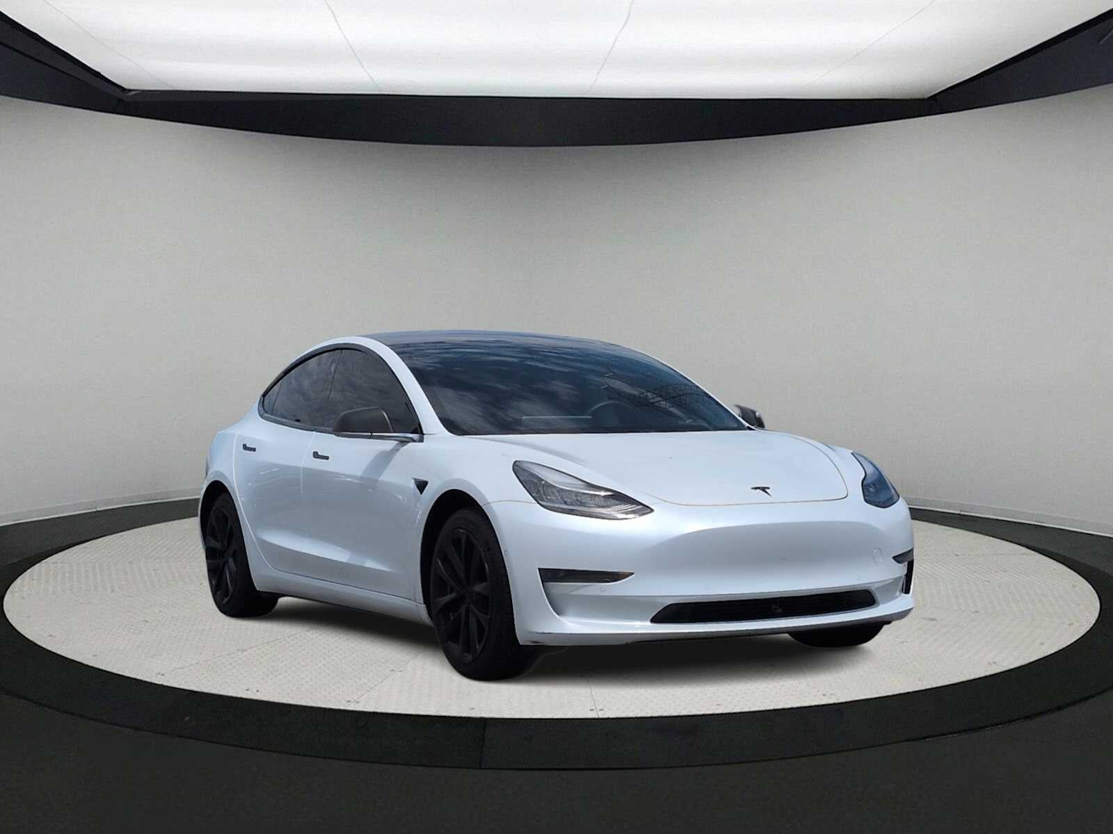 2019 Tesla Model 3 Standard Range Plus
