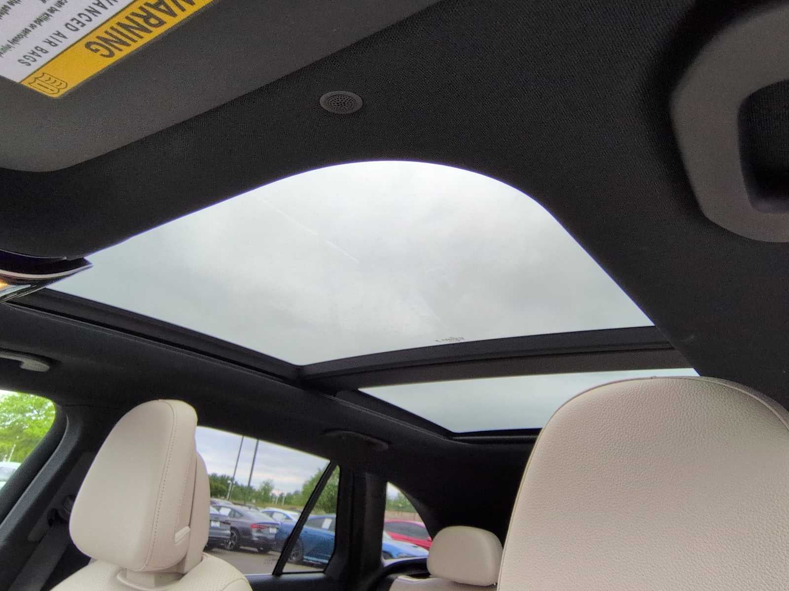 2023 Mercedes-Benz GLC 300 GLC 300