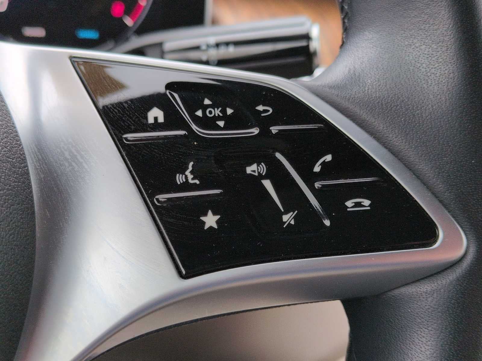 2023 Mercedes-Benz GLC 300 GLC 300