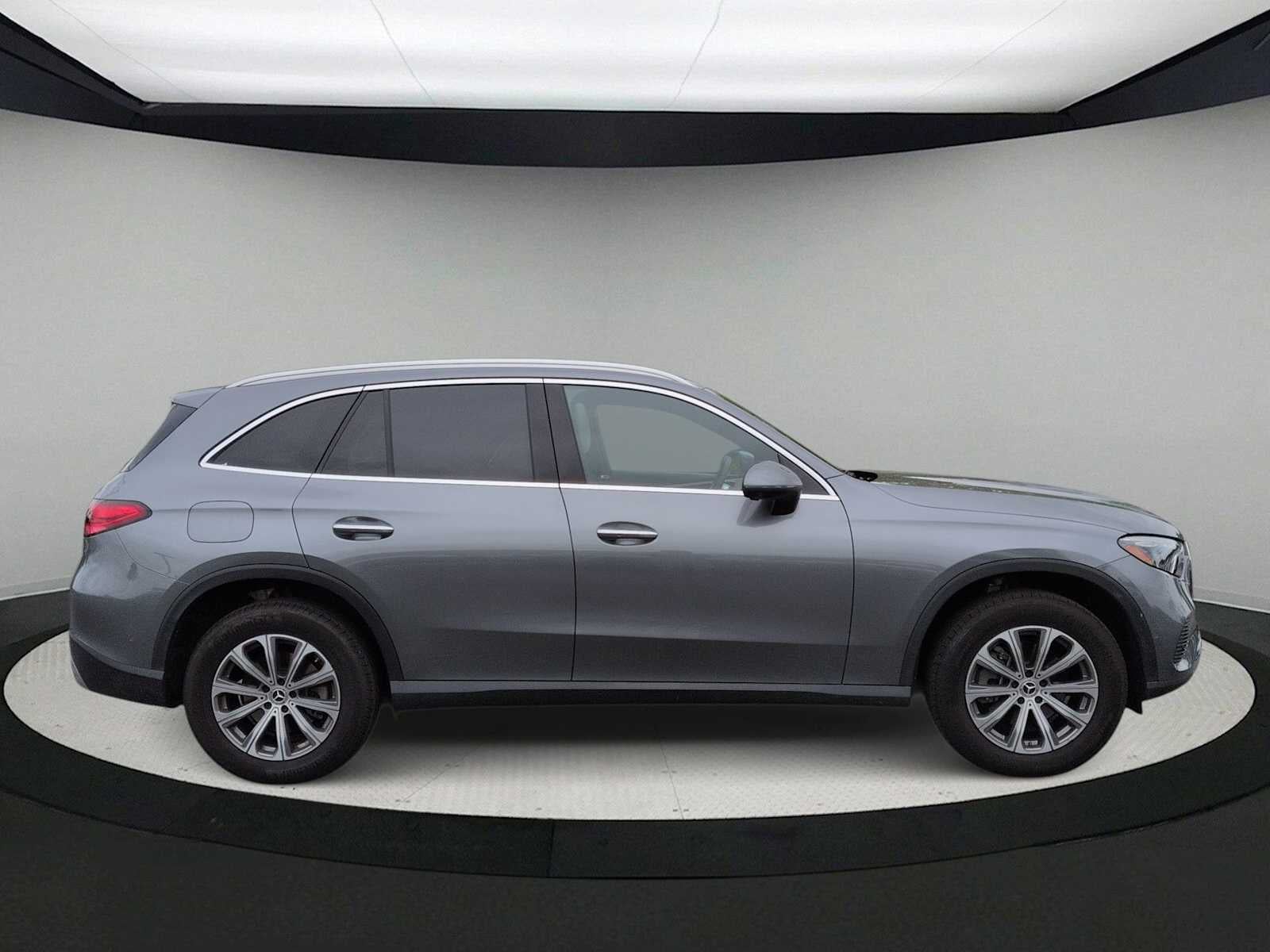 2023 Mercedes-Benz GLC 300 GLC 300