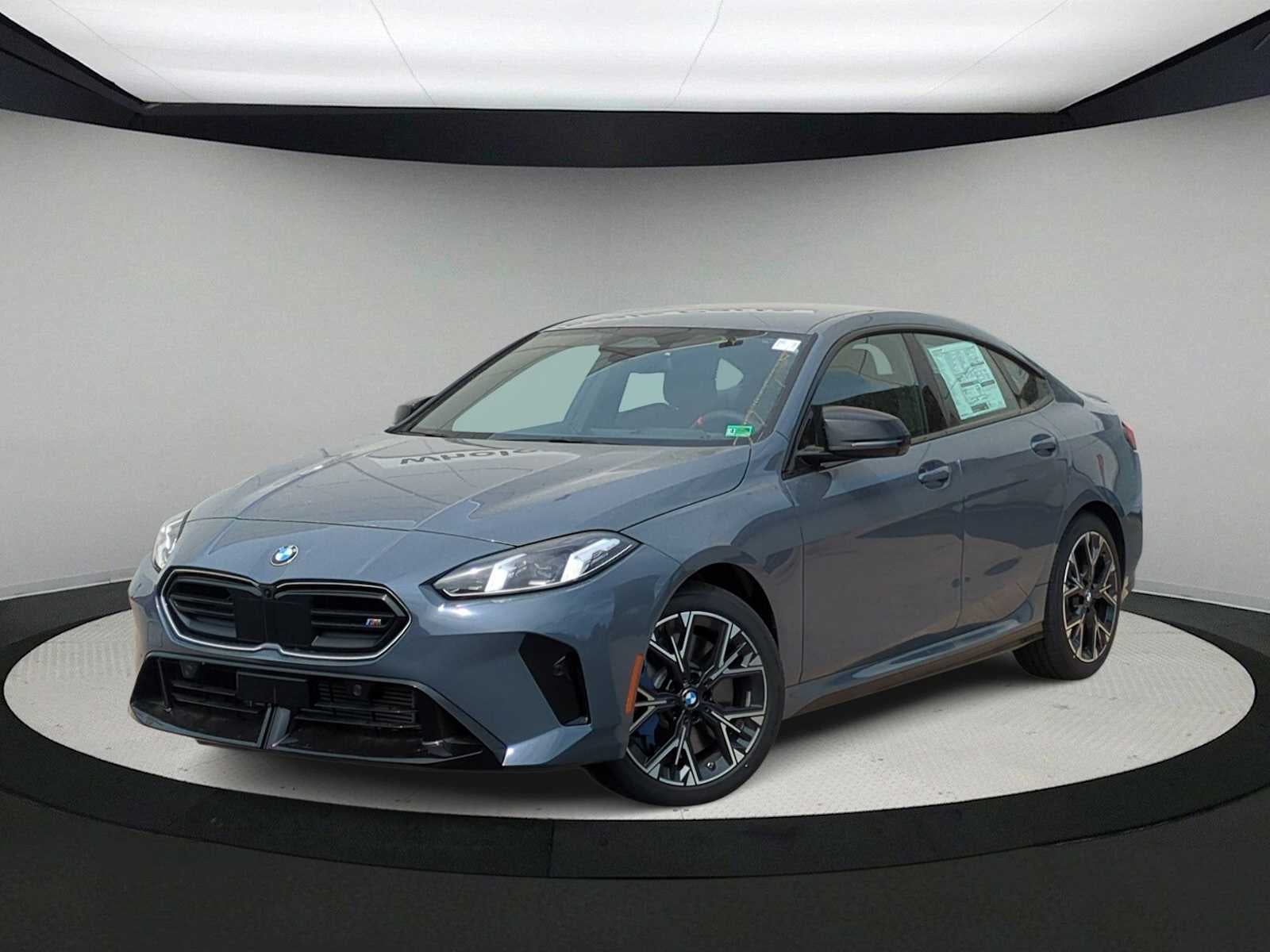 2025 BMW M235 xDrive M235 xDrive