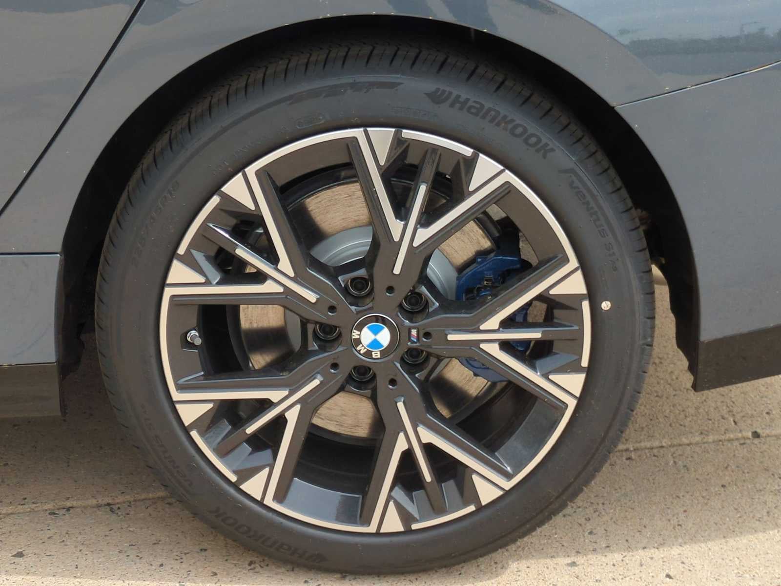 2025 BMW M235 xDrive M235 xDrive