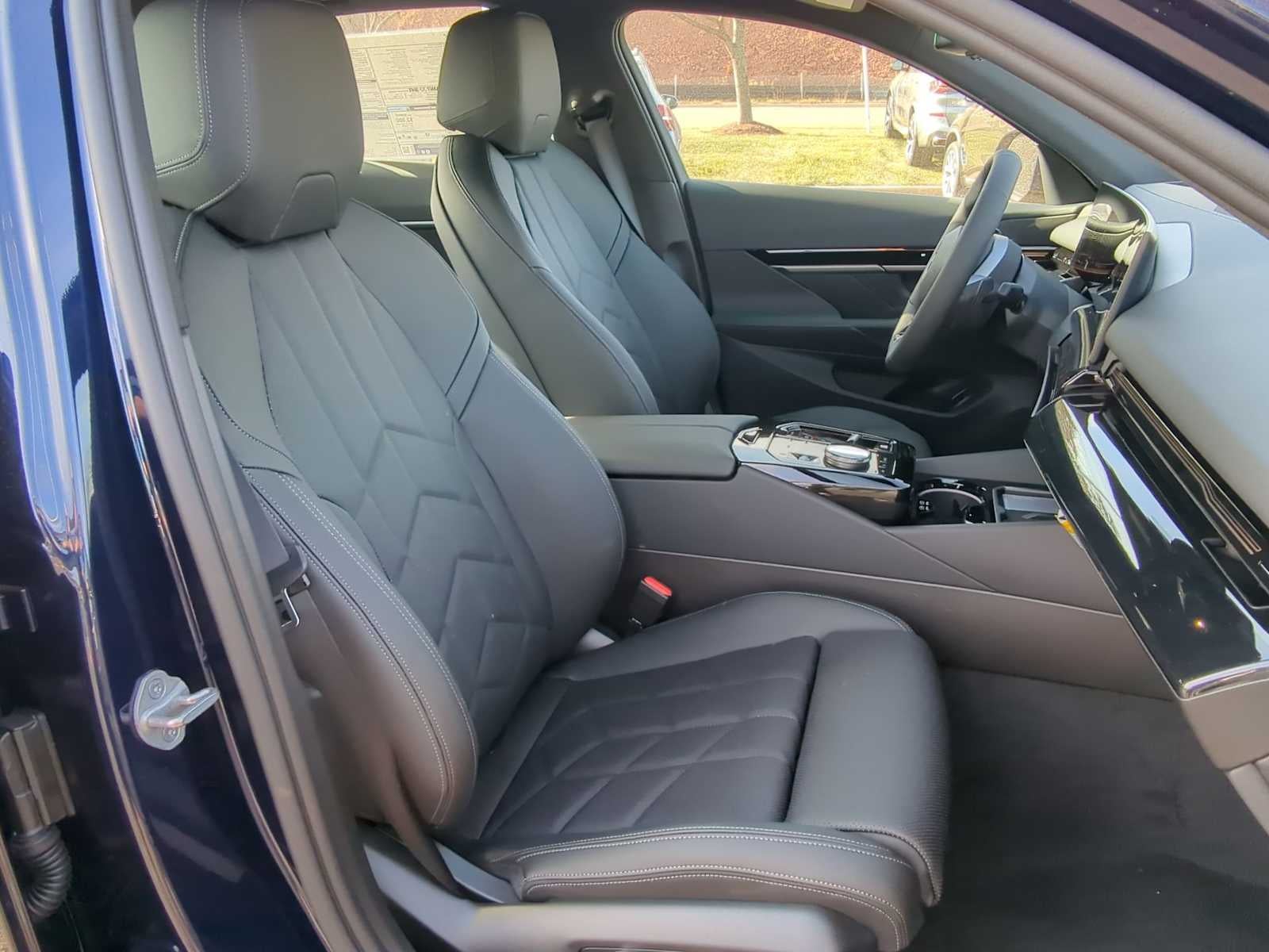 2026 BMW 5 Series 530i xDrive