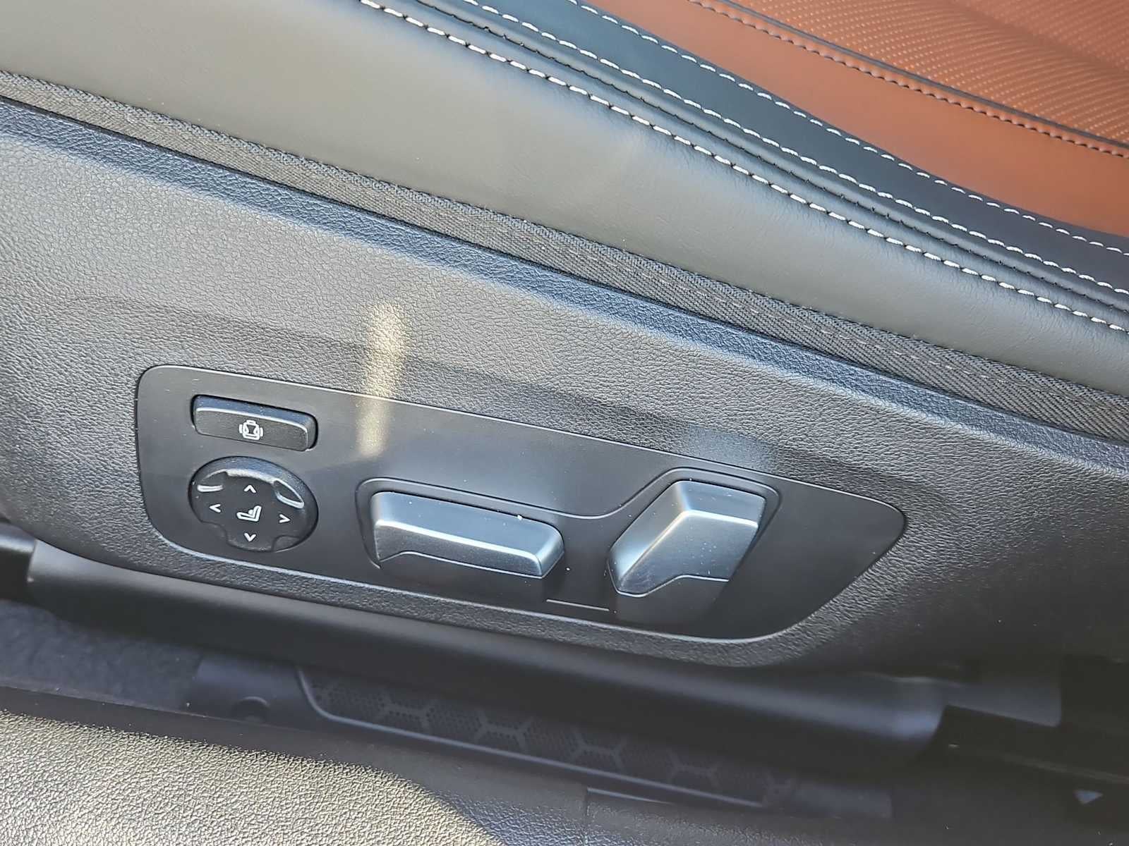 2026 BMW 8 Series 840i