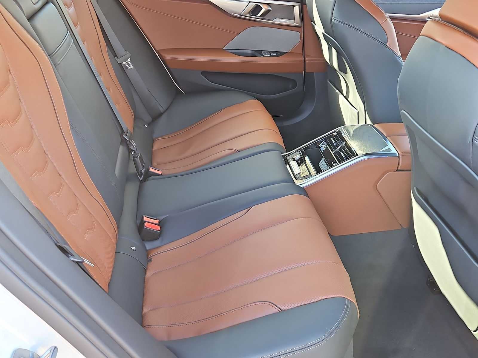 2026 BMW 8 Series 840i