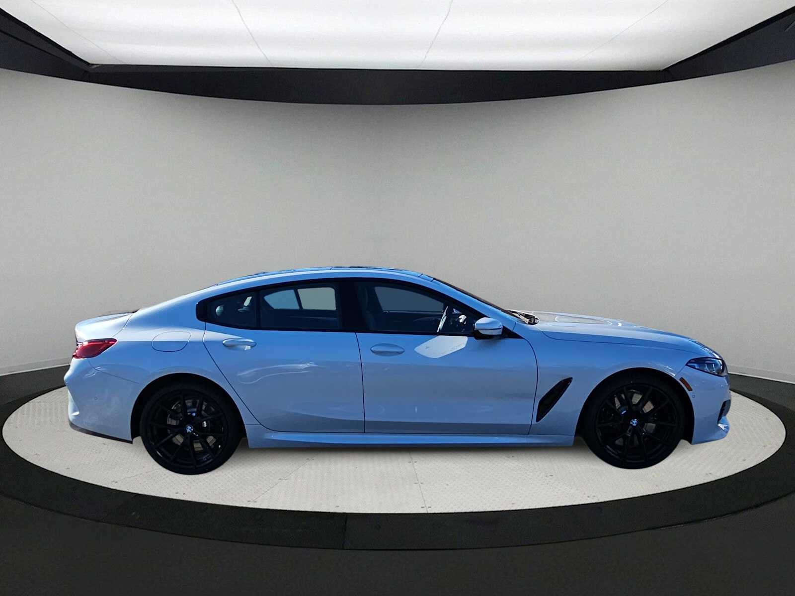 2026 BMW 8 Series 840i