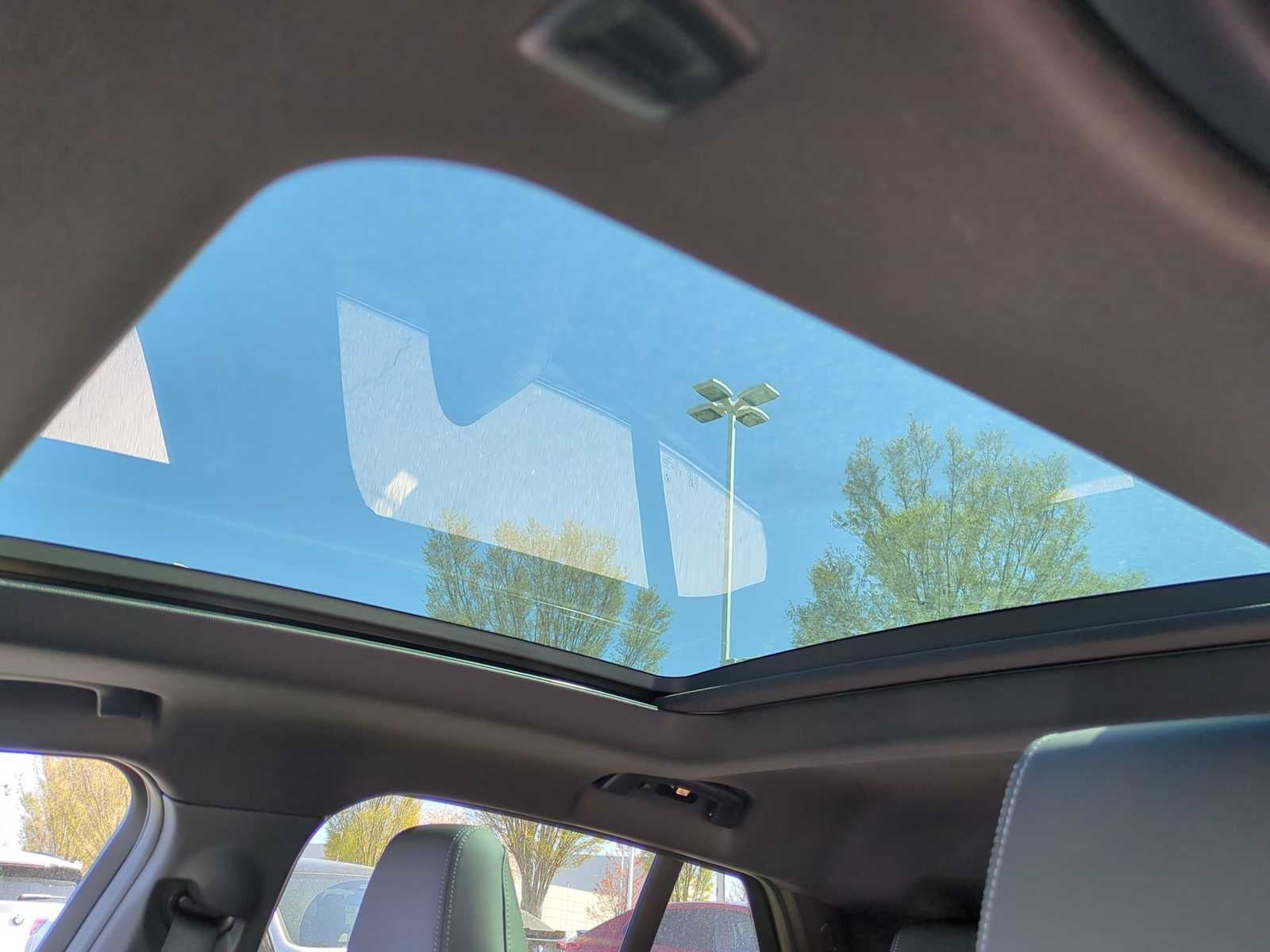 2025 BMW X2 xDrive28i xDrive28i