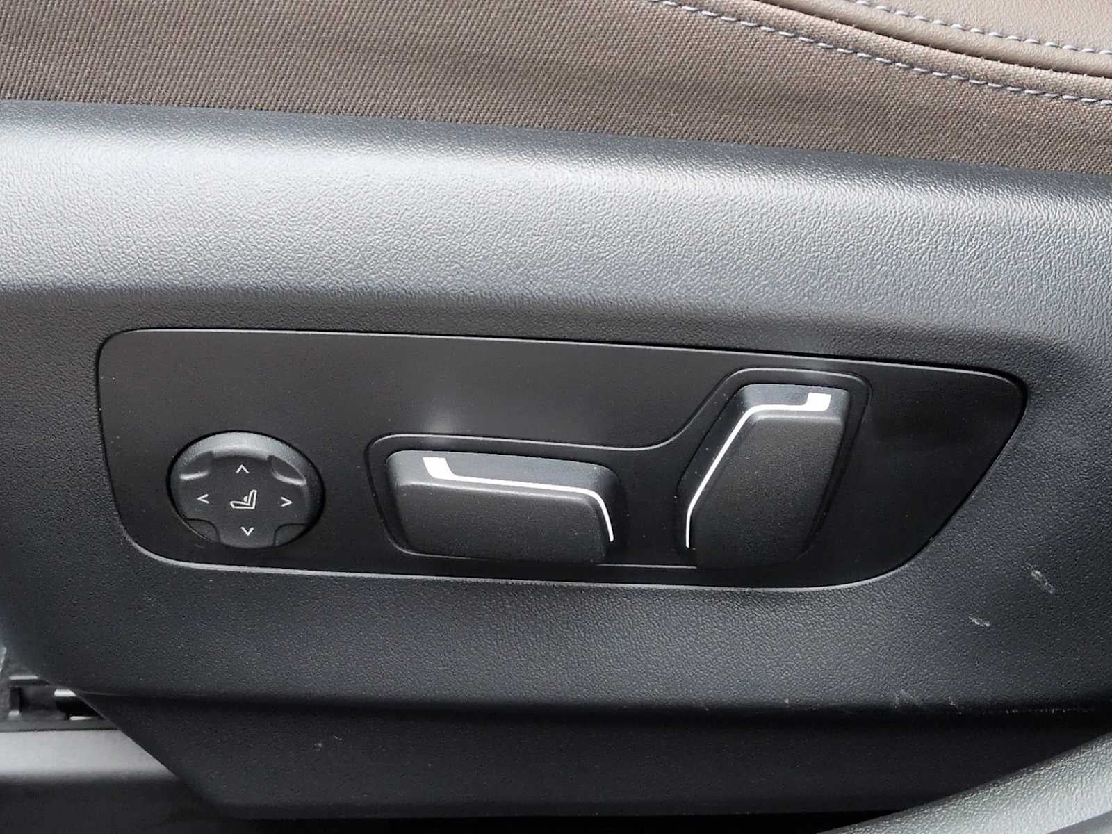 2025 BMW i5 xDrive40