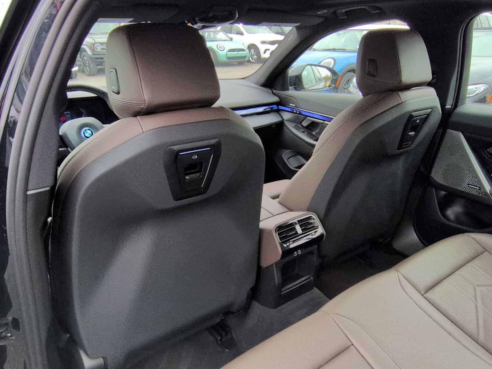 2025 BMW i5 xDrive40