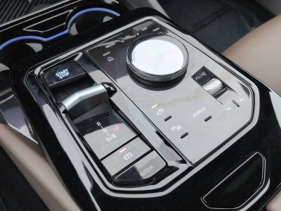 2025 BMW i5 xDrive40