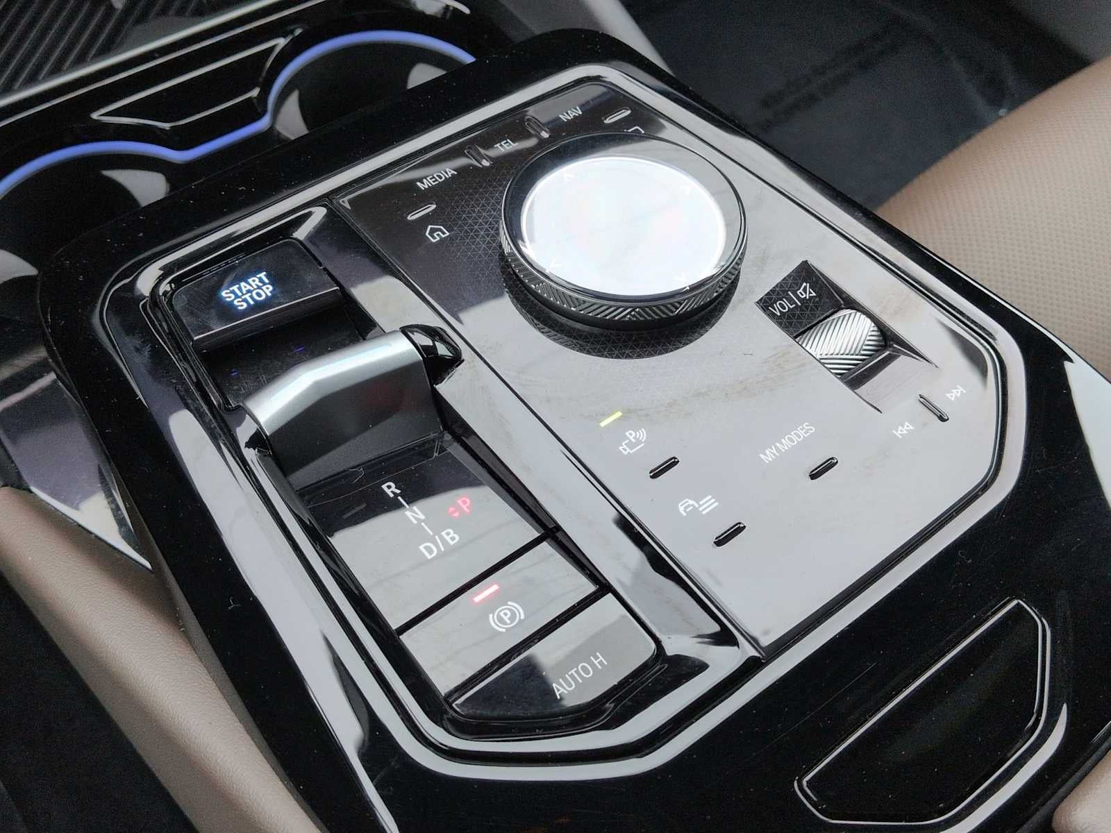 2025 BMW i5 xDrive40