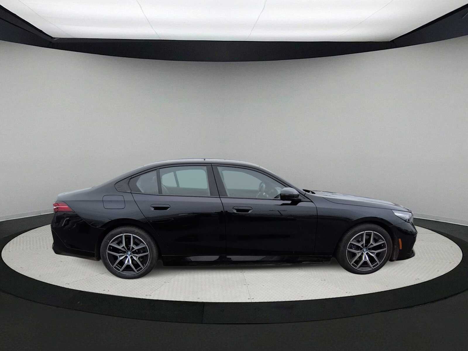 2025 BMW i5 xDrive40