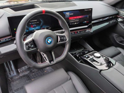 2025 BMW i5 M60
