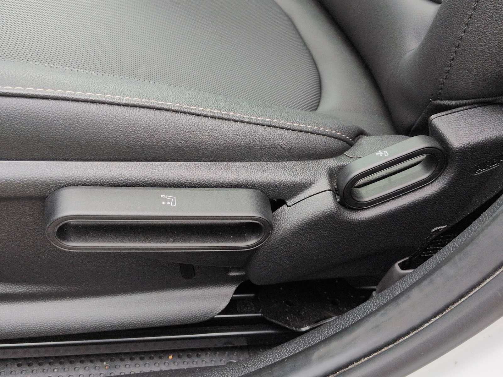 2024 MINI Hardtop 4 Door Cooper