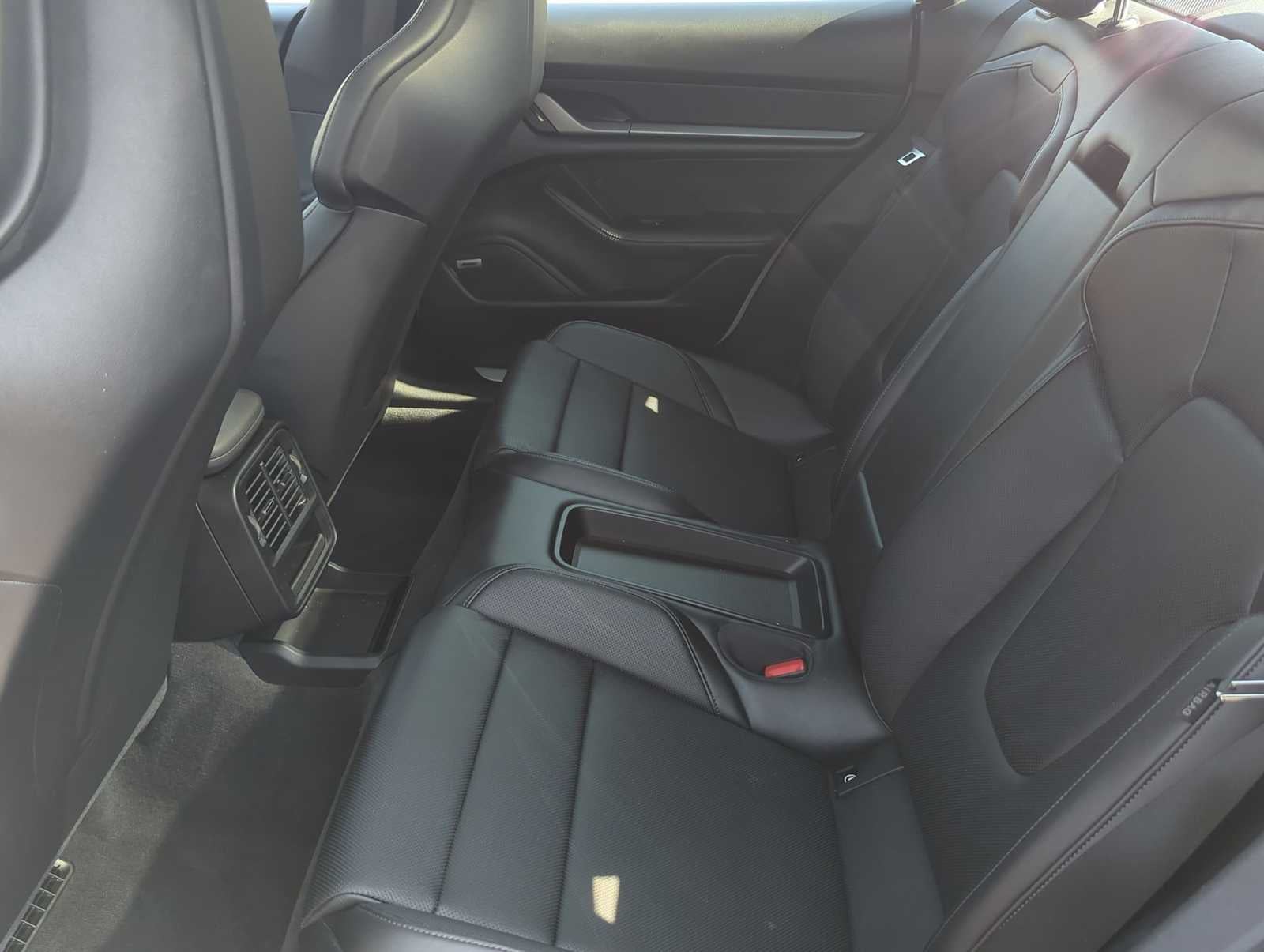 2025 Porsche Taycan RWD