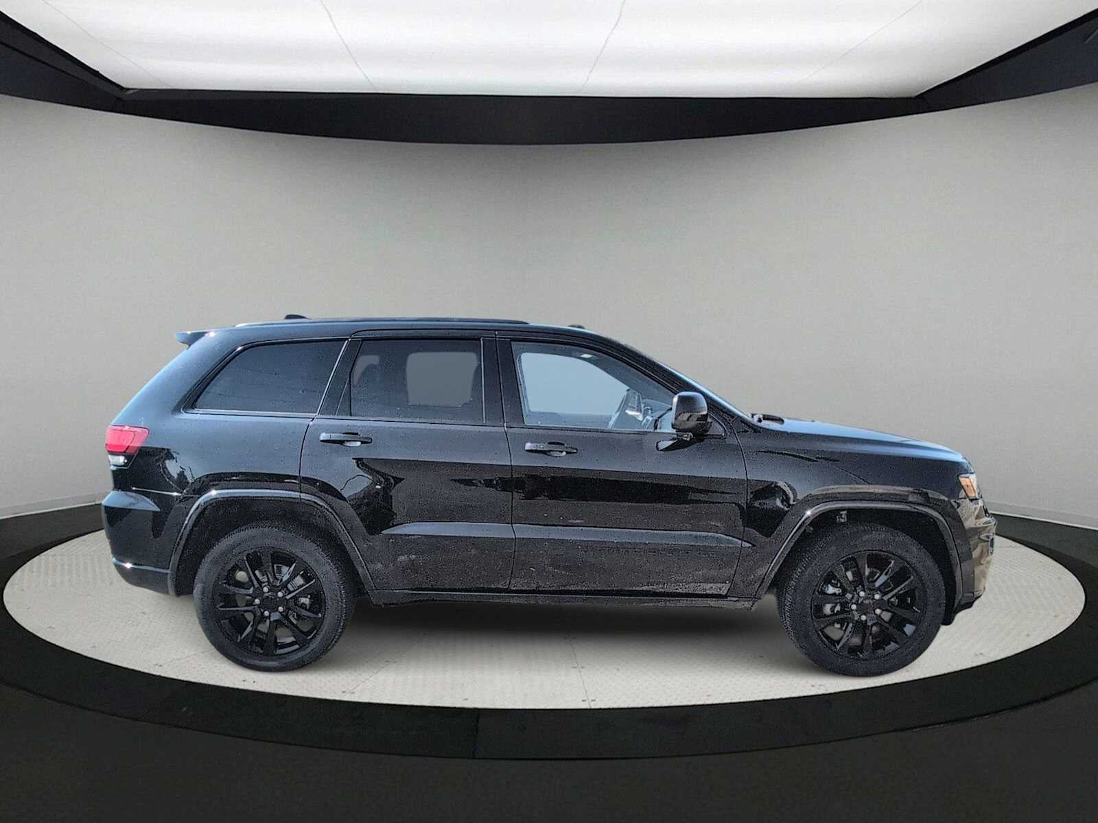2022 Jeep Grand Cherokee WK Laredo X