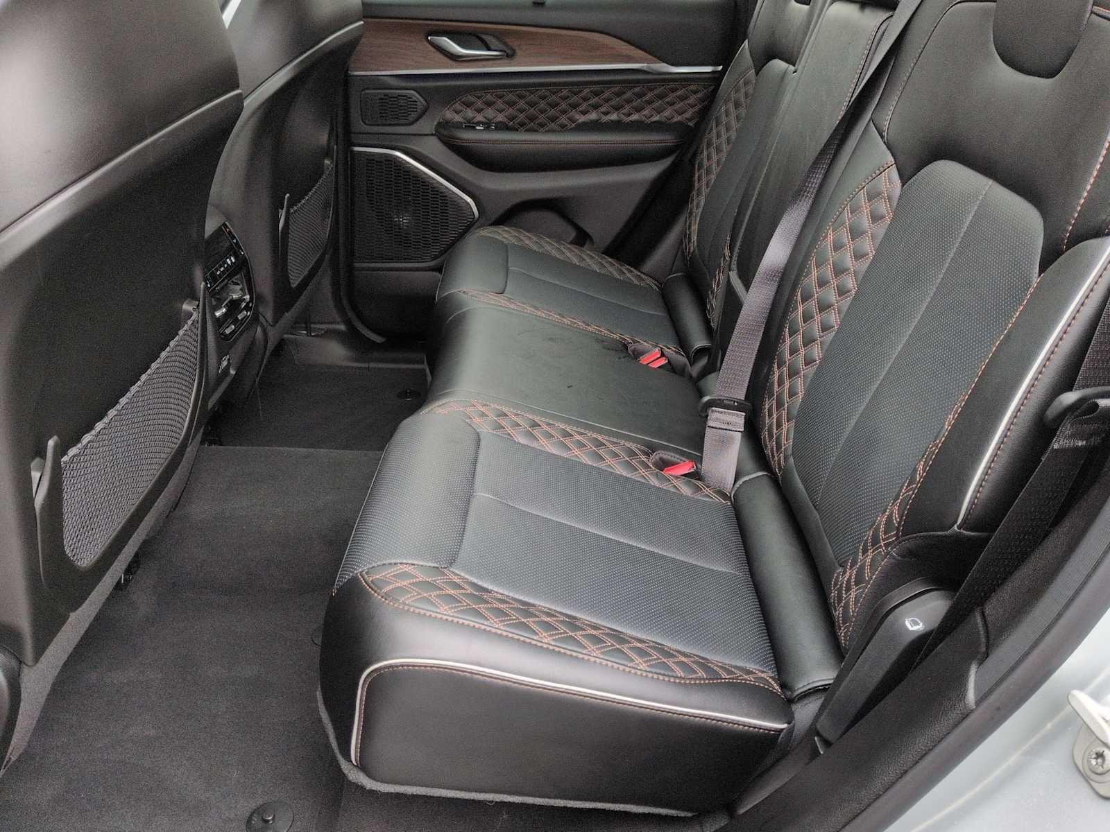 2024 Jeep Grand Cherokee Summit