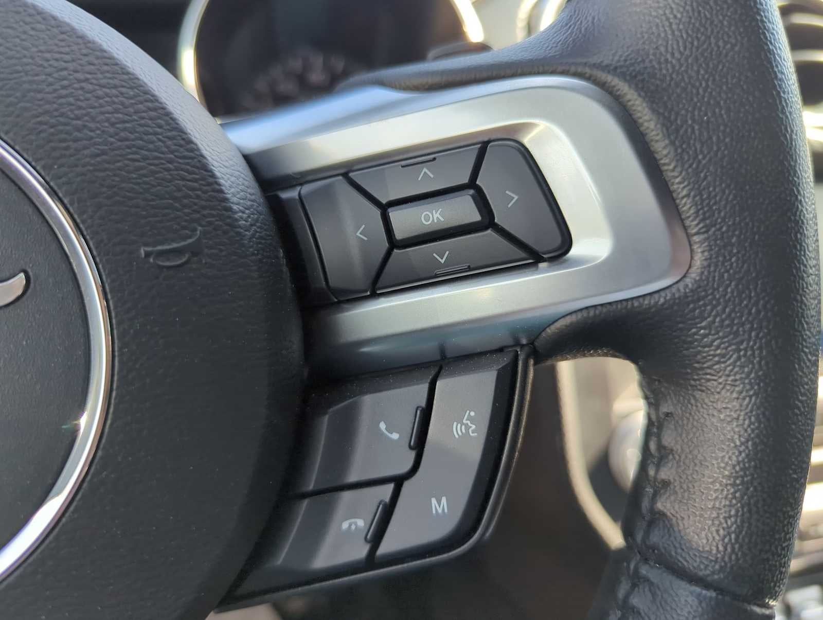 2021 Ford Mustang EcoBoost