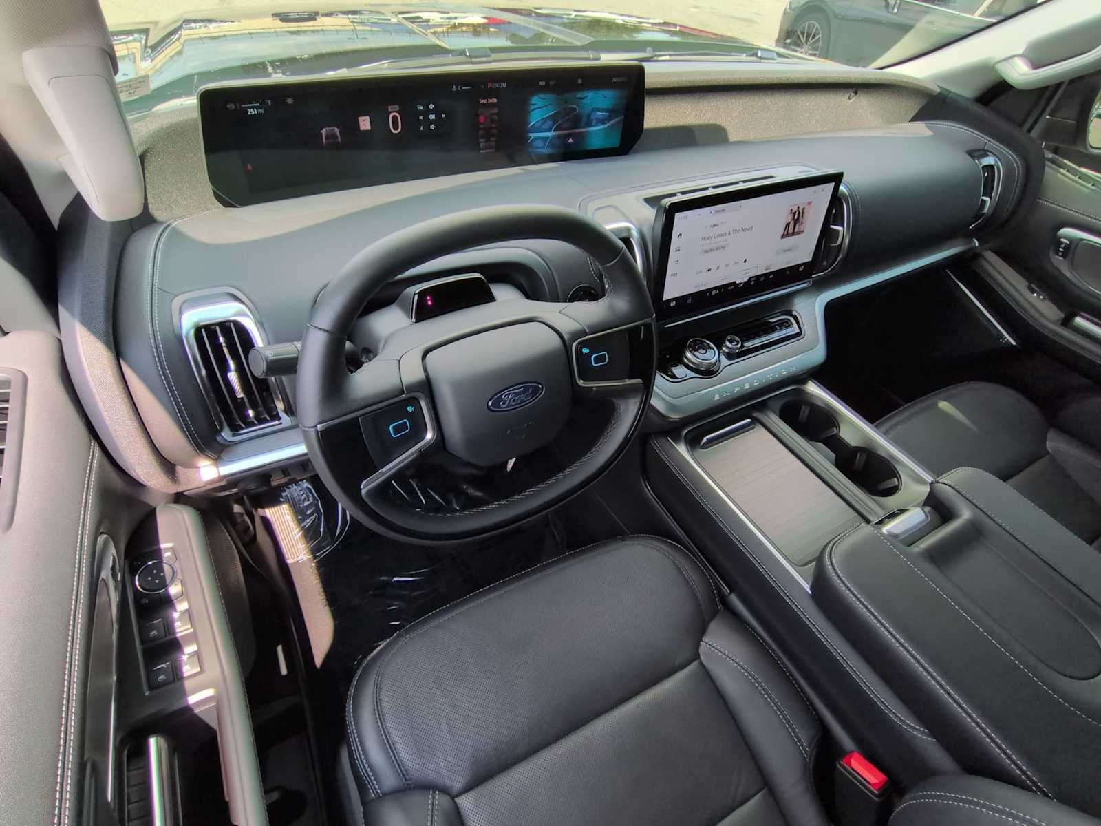 2025 Ford Expedition Platinum