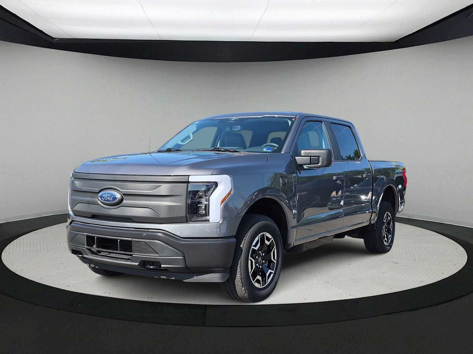 2023 Ford F-150 Lightning Pro
