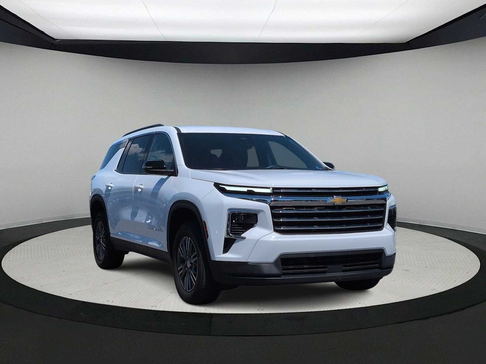 2025 Chevrolet Traverse AWD LT