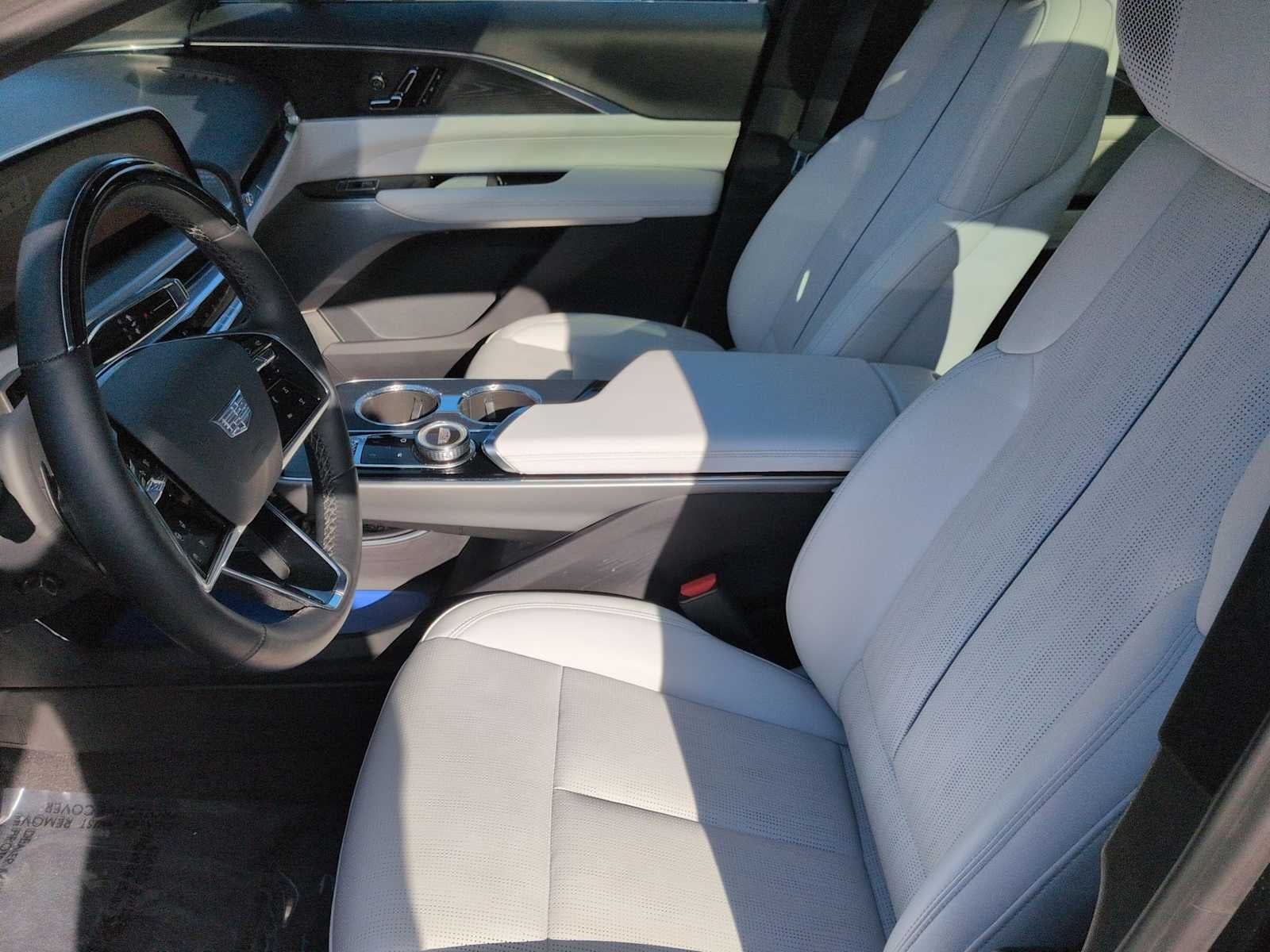 2024 Cadillac LYRIQ Luxury