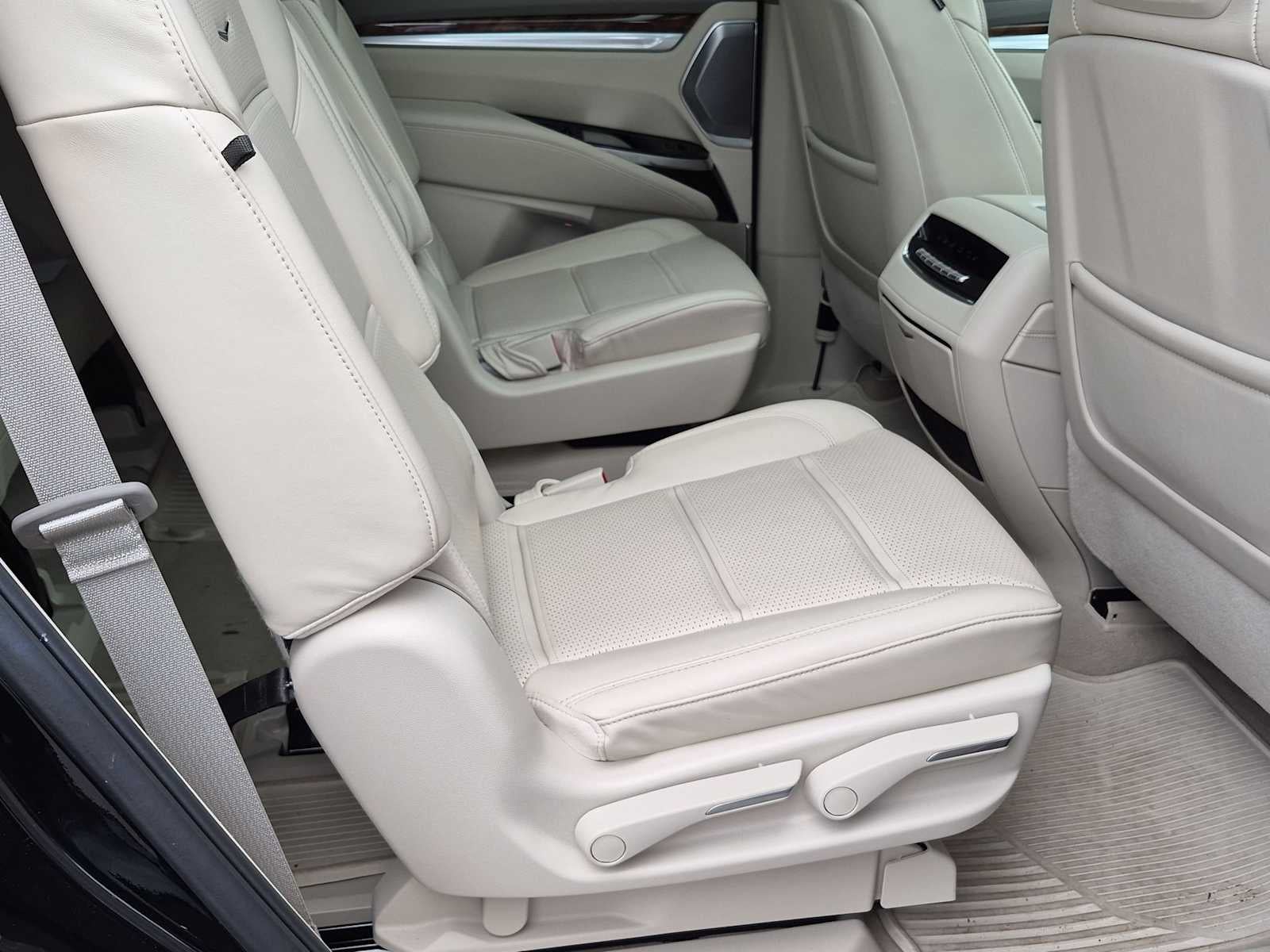 2025 Cadillac Escalade 4WD Sport Platinum