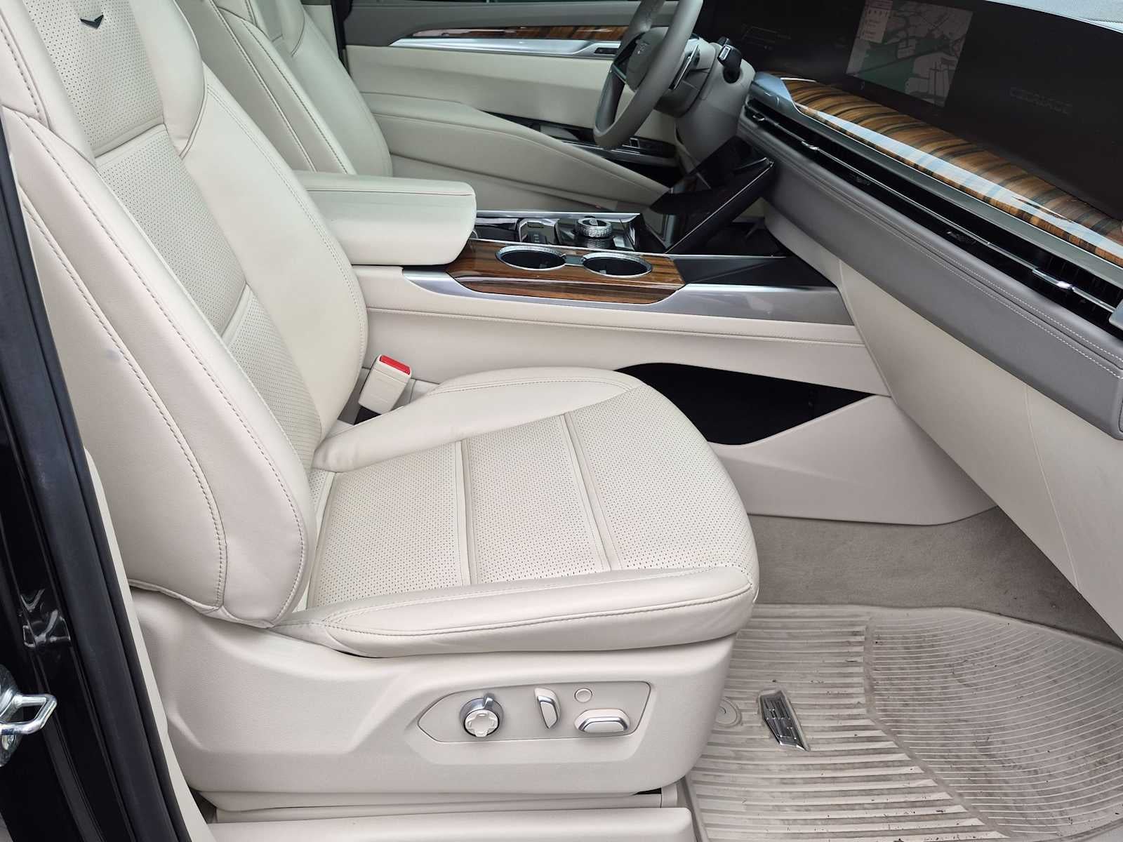 2025 Cadillac Escalade 4WD Sport Platinum