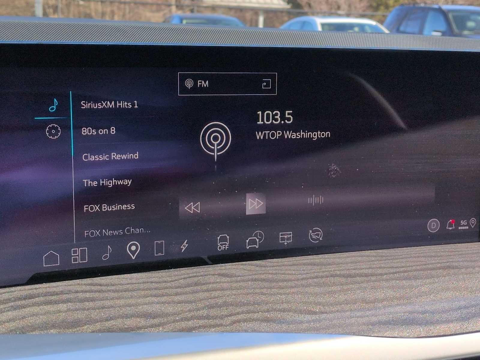 2025 Cadillac ESCALADE IQ Luxury 2