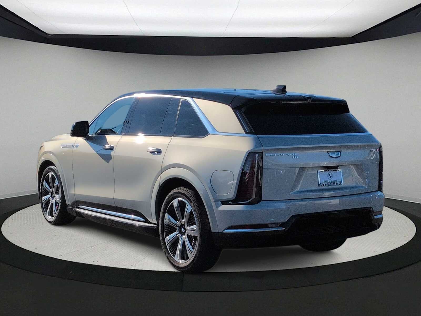 2025 Cadillac ESCALADE IQ Luxury 2