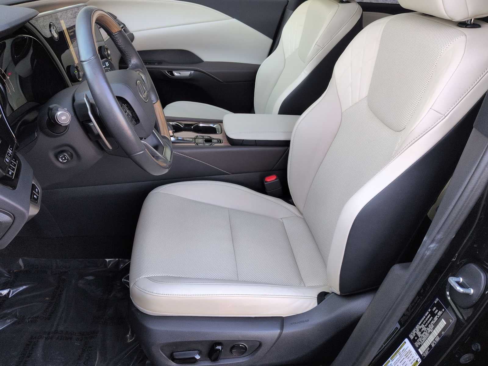 2023 Lexus RX Premium