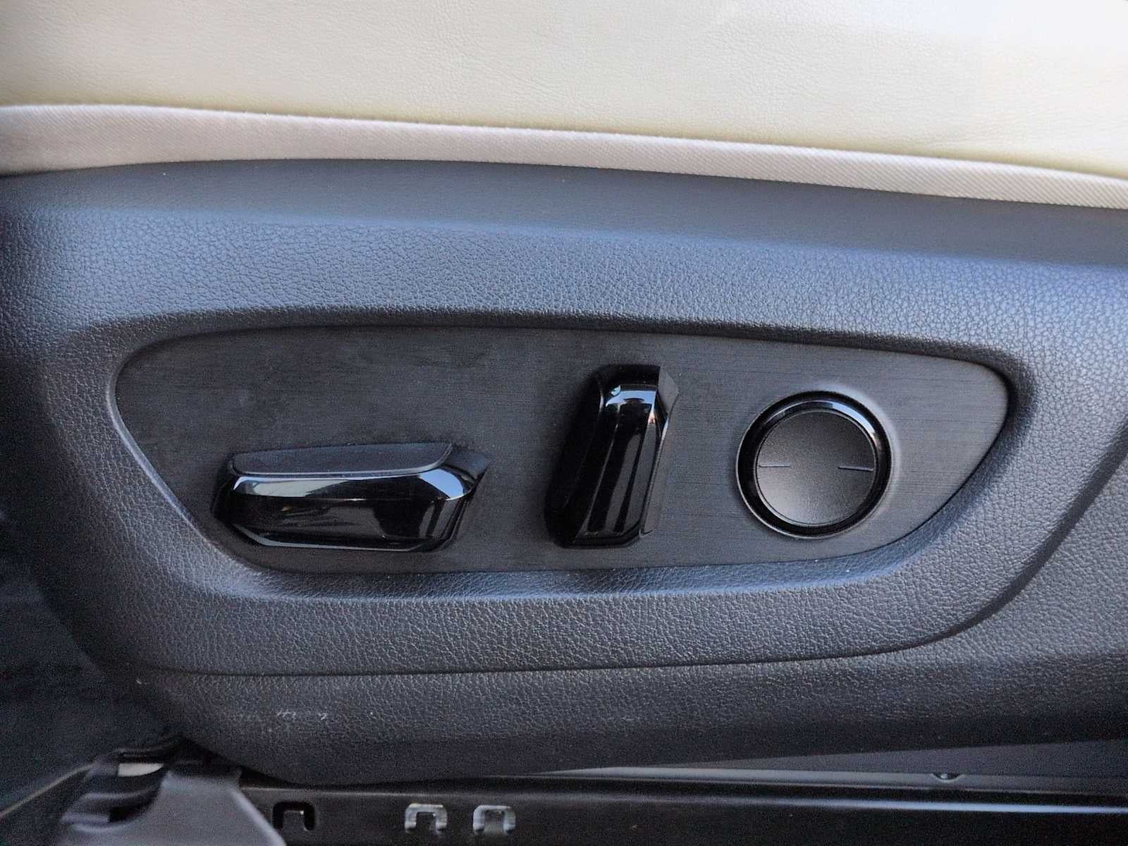 2023 Lexus RX Premium