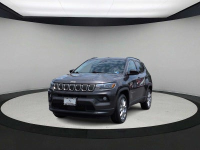 2022 Jeep Compass Latitude Lux