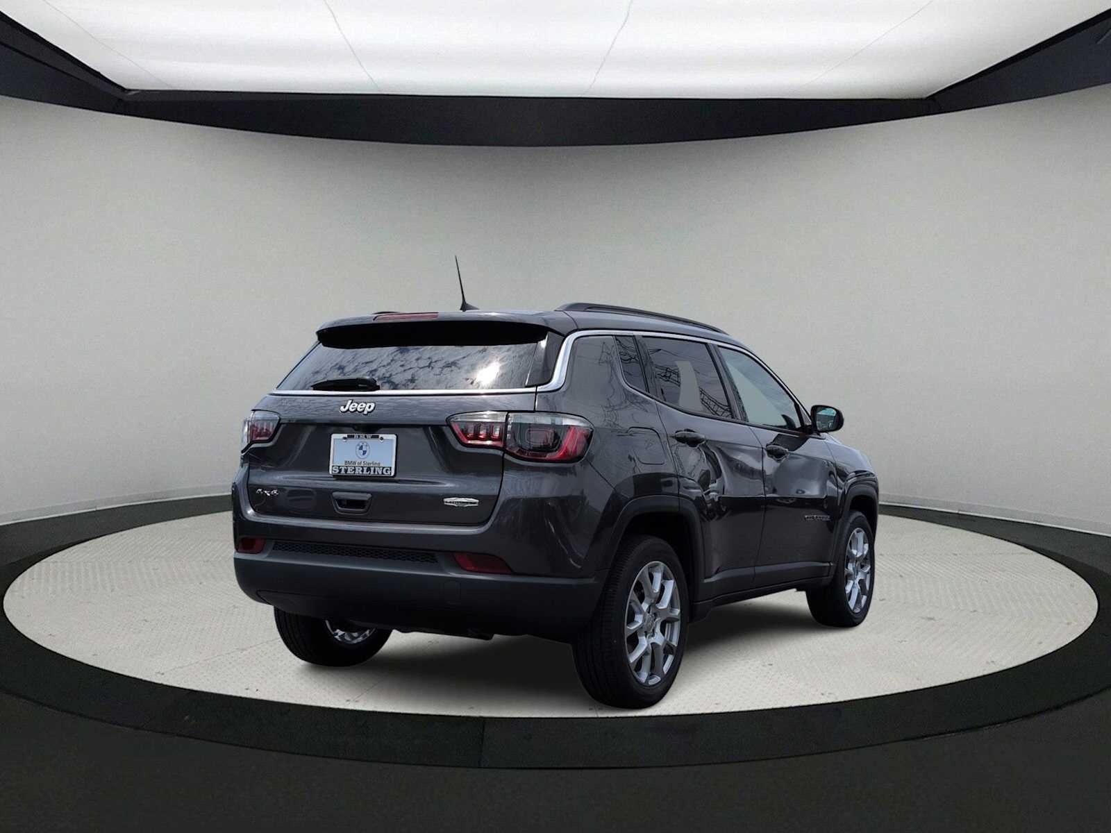 2022 Jeep Compass Latitude Lux