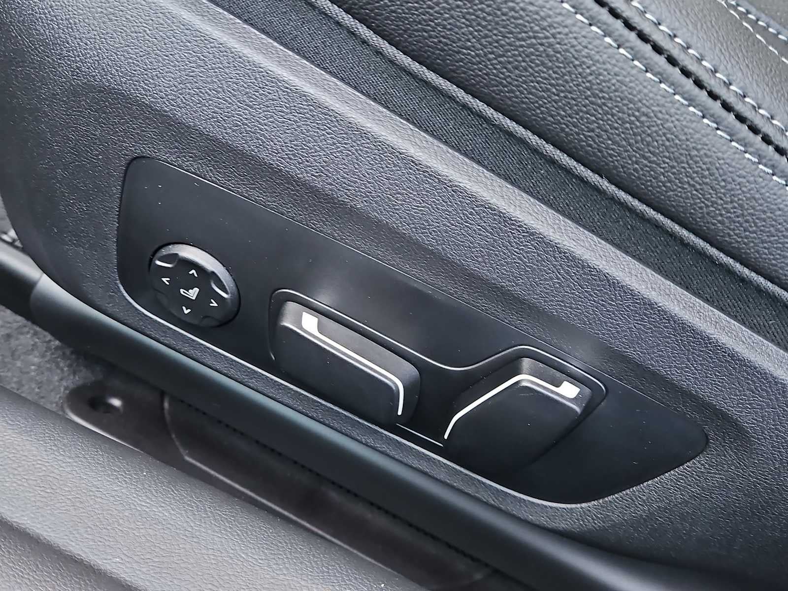 2026 BMW 2 Series 230i xDrive