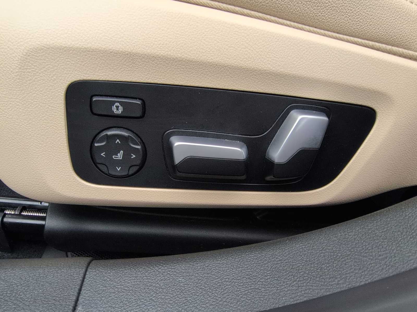 2021 BMW 330i xDrive 330i xDrive