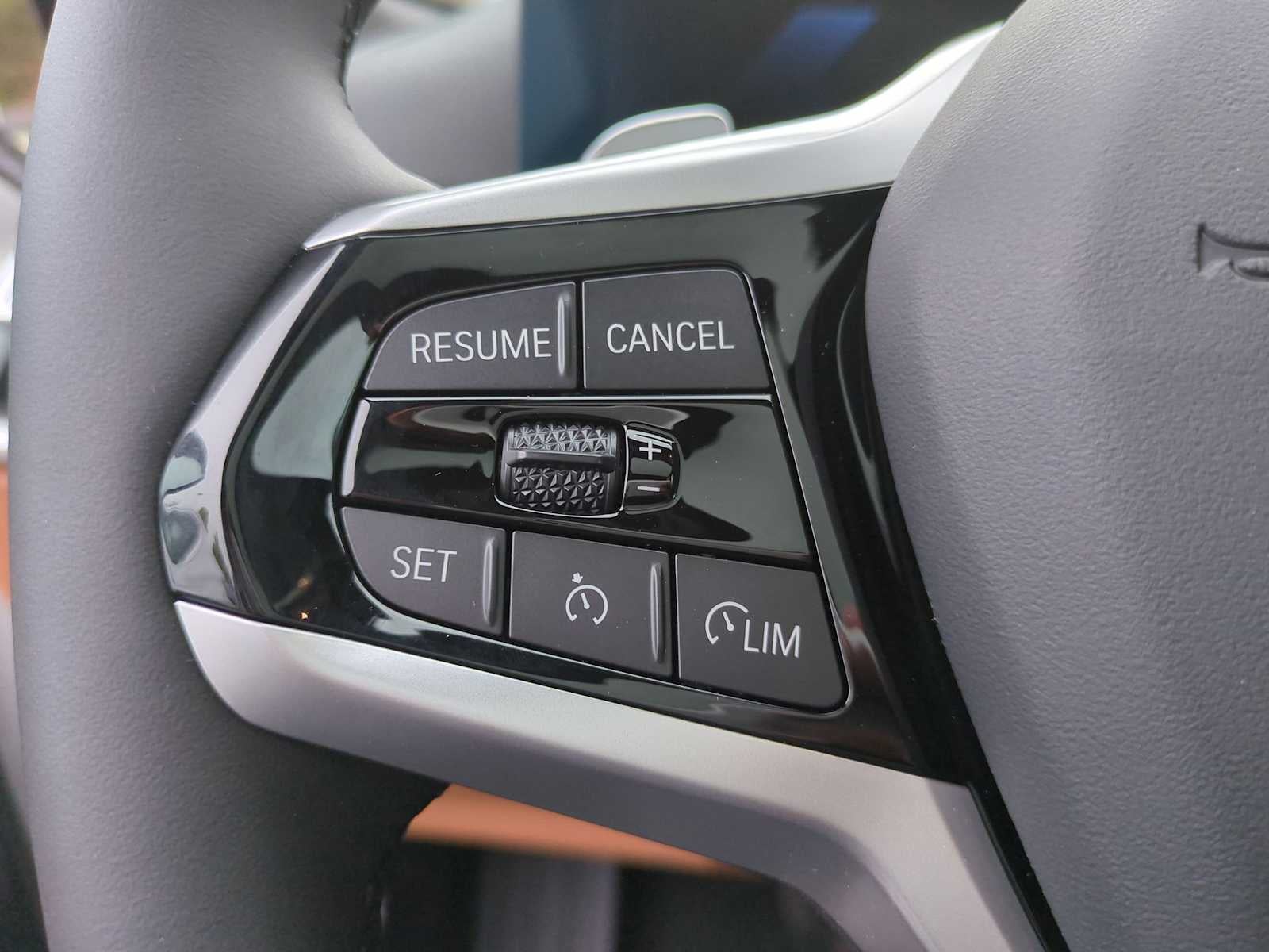 2025 BMW 330i 330i xDrive