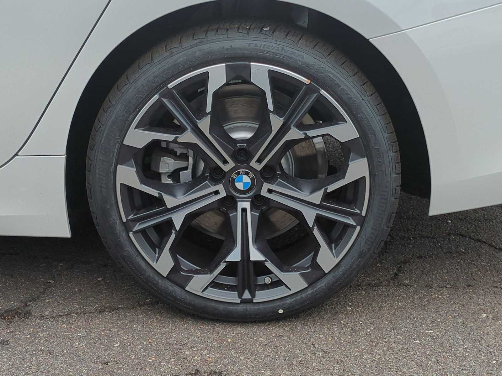 2025 BMW 330i 330i xDrive