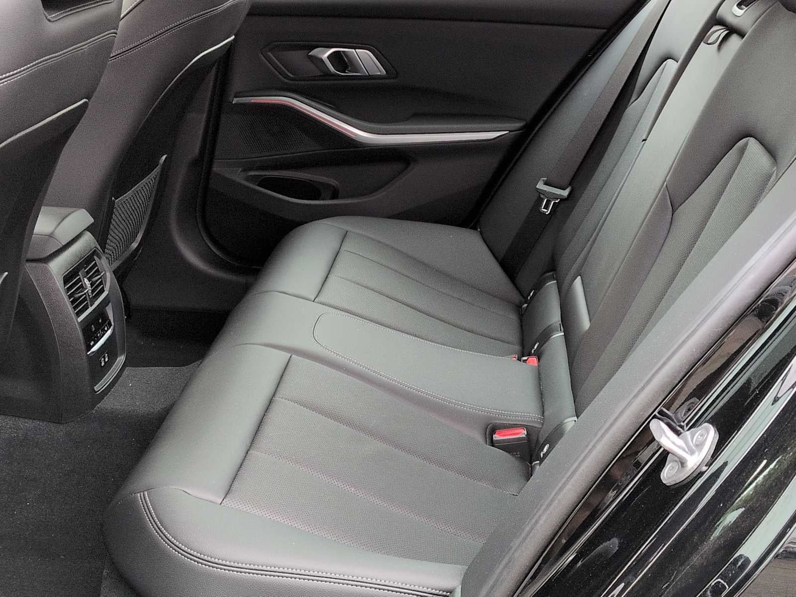 2023 BMW 3 Series 330i xDrive