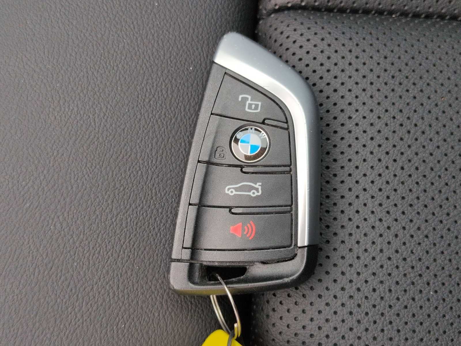 2023 BMW 3 Series 330i xDrive